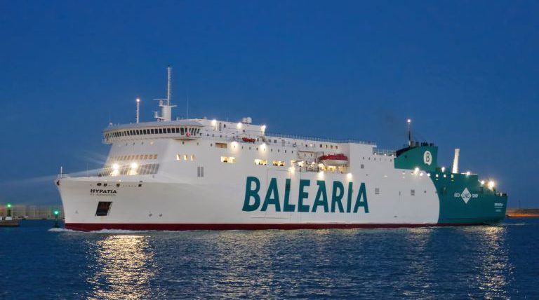 Baleària asigna su primer ferry de GNL a la ruta Motril Melilla