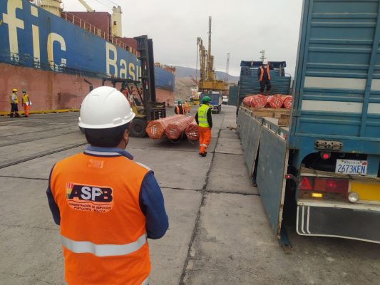 Movimiento De Carga Boliviana Por Puerto Peruano De Matarani Crece 120