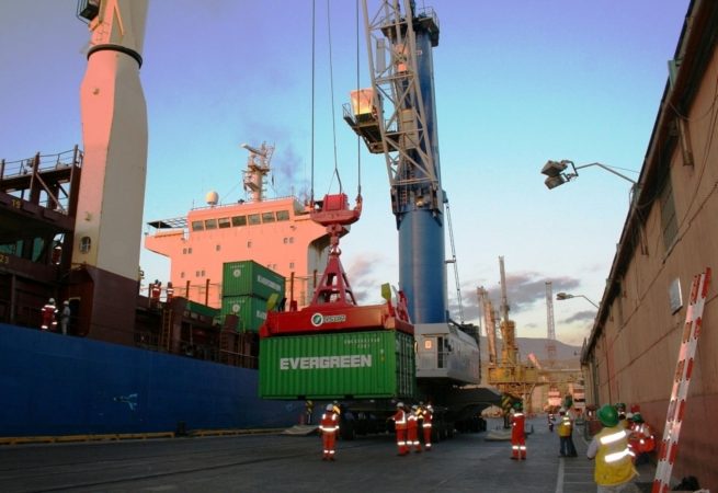 Perú: Exportaciones regionales cierran 2025 con USD 77 mil millones