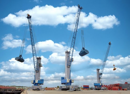 Konecranes Lanza Una Nueva Generación De Grúas Portuarias Móviles ...