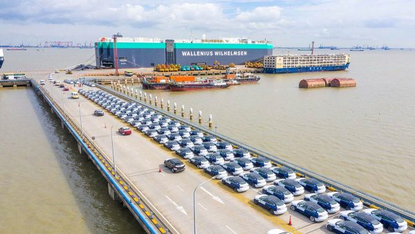 Exportaciones de automóviles chinos aumentan 73% en mayo