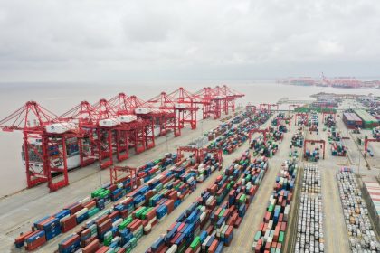 Maersk asegura que terminales de Shanghai operan con 
