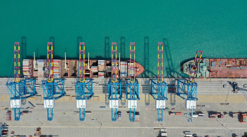 APM Terminals y Maersk desarrollan ventanas de atraque fijo en