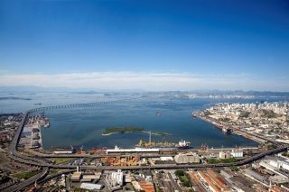 Puerto de Río de Janeiro reanuda operaciones en buque fraccionado con café