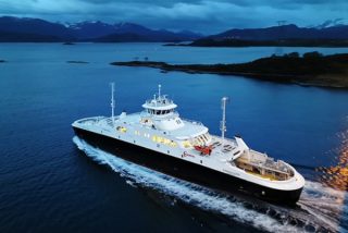 Noruega: Boreal instala ferry eléctrico en conexión entre Tjotta y Forvik