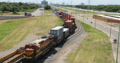 México: Puerto Lázaro Cárdenas suma segundo cargamento desde China a EE.UU.
