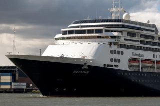Ciudad de Rotterdam extiende alquiler de crucero hasta septiembre para albergar familias ucranianas