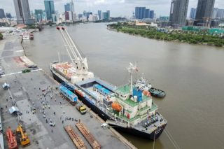 Gobierno de Vietnam propone a Ho Chi Minh ajustar tarifa de infraestructura portuaria