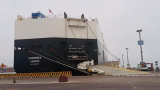 APM Terminals Callao atiende al primer buque con carga rodada de ZIM