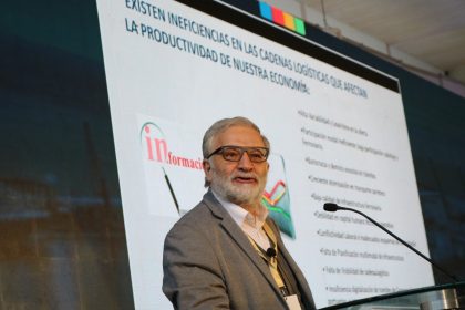 Eduardo Bitran sostiene que colaboración es clave para mejorar sistema logístico chileno
