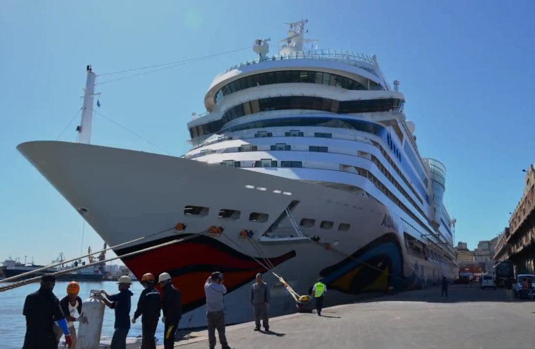 URUGUAY, Bienvenid@s al puerto de Montevideo! :D