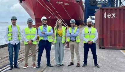 Maersk Panamá visita Terminal de Contêineres de Paranaguá