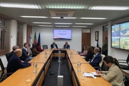 Codeba y Puerto de Aveiro firman acuerdo de cooperación bilateral en desarrollo tecnológico y comercial
