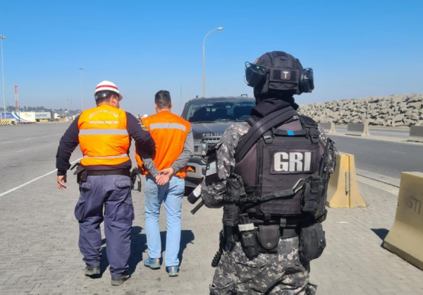 Policía Marítima detiene a transportistas extranjeros indocumentados en el entorno portuario de San Antonio