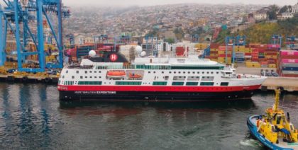 Crucero Fram arriba al Puerto de Valparaíso