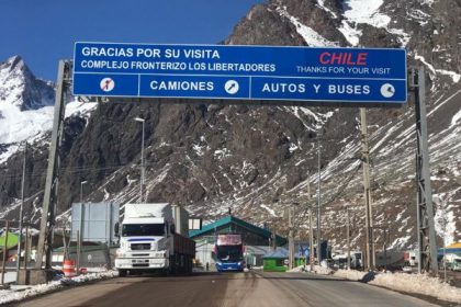 Más de mil camiones esperan reapertura del Paso Los Libertadores
