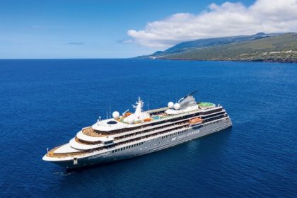 Nicko Cruises vende World Voyager a Atlas Ocean Voyages