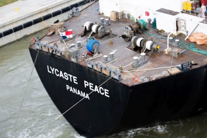Panamá asegura que no existen buques de propietarios iraníes en su registro de naves