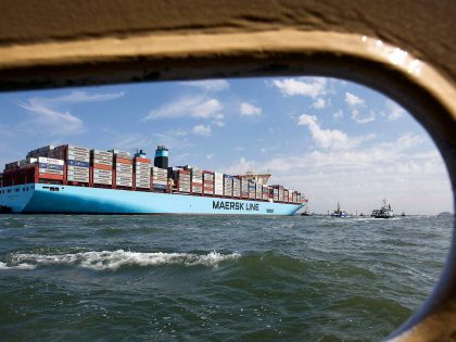 Maersk eleva sus previsiones para 2024 ante alza en demanda de contenedores y crisis en el Mar Rojo