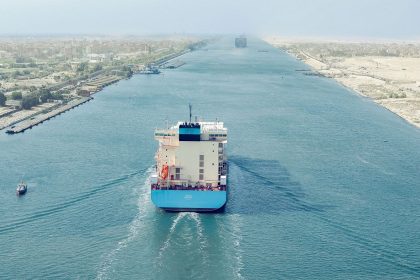 Industria naviera se enfrenta al dilema del combustible en un intento por reducir emisiones