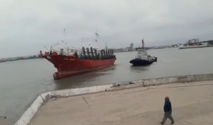 Buque impacta escollera norte del Puerto de Mar del Plata tras trabarse timón