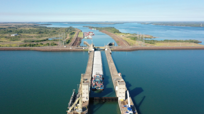 Yacyretá desmiente que Aduana argentina solicite documentación de carga a buques paraguayos