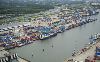 Tránsito de Puerto de Rotterdam mantiene tendencia en primer semestre