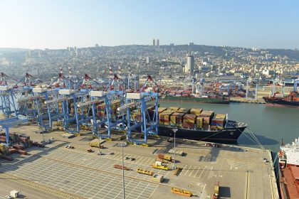 Hutíes aseguran que atacaron barco en el Puerto de Haifa