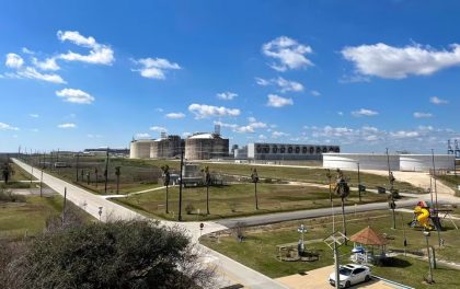 Freeport LNG demanda a tres contratistas por fallas en planta de Texas