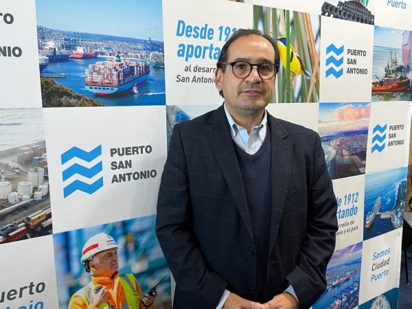 Eduardo Abedrapo: "No nos vemos en una situación de una competencia con los otros puertos"