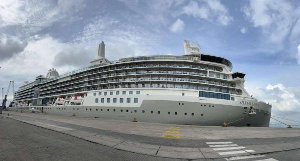 Porto de Fortaleza recebe primeiro navio de cruzeiro do ano