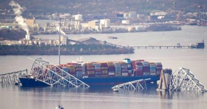 Nave que destruyó puente en Baltimore mantiene 56 contenedores con carga peligrosa