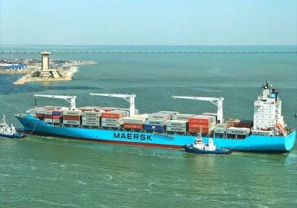 Maersk desmiente que uno de sus buques resultase dañado en nueva serie de ataques hutíes