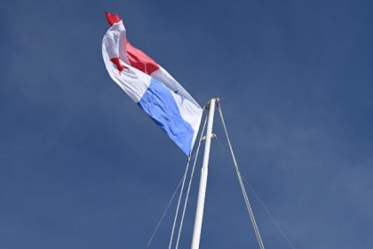 Izan bandera panameña en último buque de Carnival Cruise Line