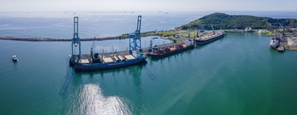 Porto de Imbituba registra o melhor fevereiro da história em movimentação de cargas