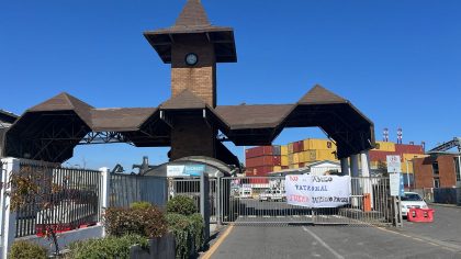 Compañía Puerto Coronel acusa bloqueos que impiden retorno de operaciones en recinto portuario