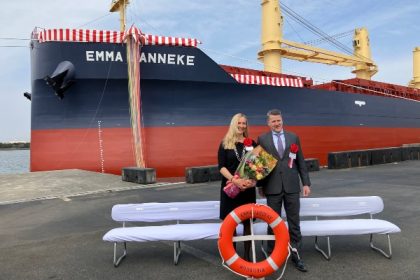 Briese Schiffahrts celebra incorporación de granelero Emma Janneke