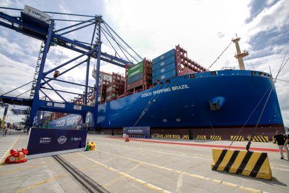 Brasil: Porto de Paranaguá estrena nuevo servicio a China con arribo de buque de Cosco