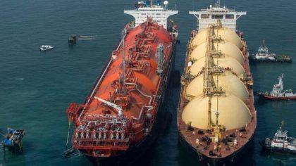 Petronas inicia construcción de instalación flotante de GNL para Argentina