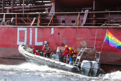 Empresa dueña de buque pintado por Greenpeace descarta vínculo con Rusia