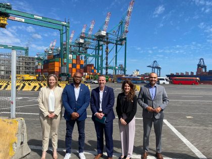 Delegación de autoridades canadienses visitan terminal de DP World en San Antonio