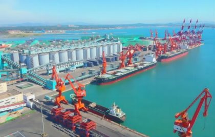 China: Puerto de Qingdao añade un nuevo servicio de carga fraccionada a Rusia