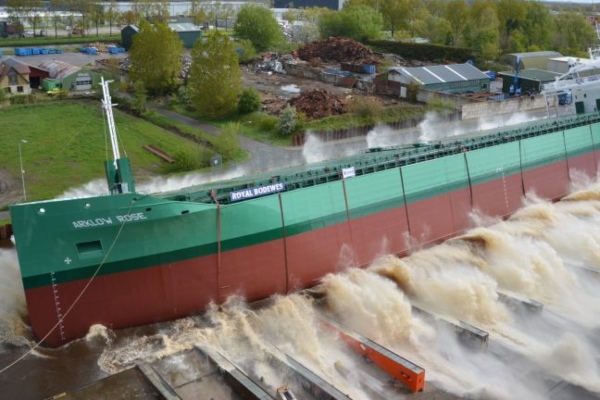 Royal Bodewes lanza sexto barco para Arklow Shipping