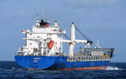 Liberan a buque capturado por piratas frente a la costa de Somalia