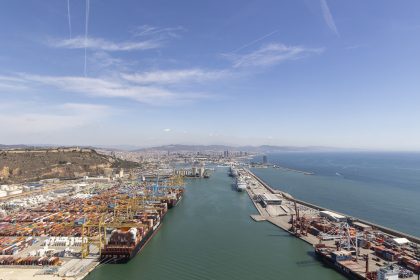 Movimiento de contenedores en el Port de Barcelona crece 25,7% durante primer cuatrimestre