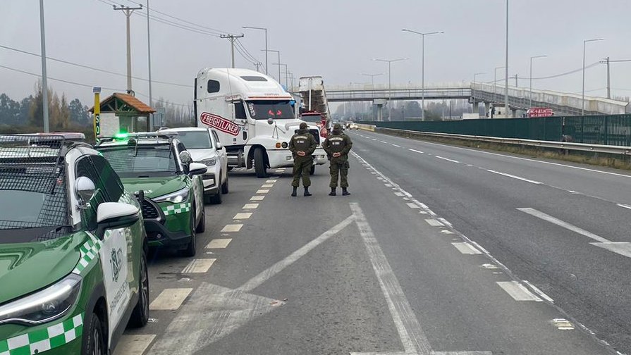 Paro de camioneros "por la seguridad" exige cierre de fronteras y