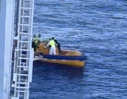 Pasajero del crucero más grande del mundo fallece tras caer al mar