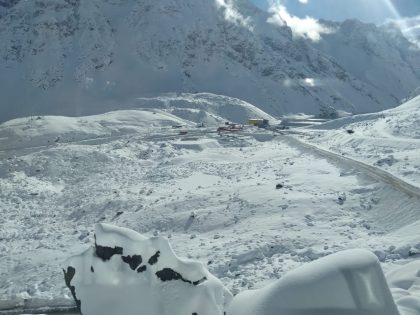 Paso Los Libertadores se mantendrá cerrado debido a "intensas nevadas" en alta montaña