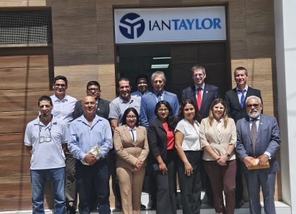 Ian Taylor en Perú inaugura nuevas oficinas en Paita