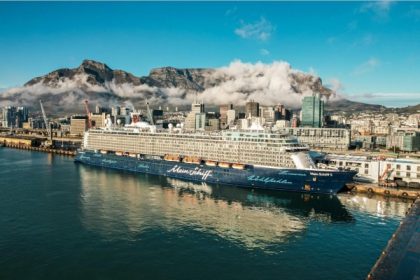 Puerto de Ciudad del Cabo recibe primera visita de buque de TUI Cruises